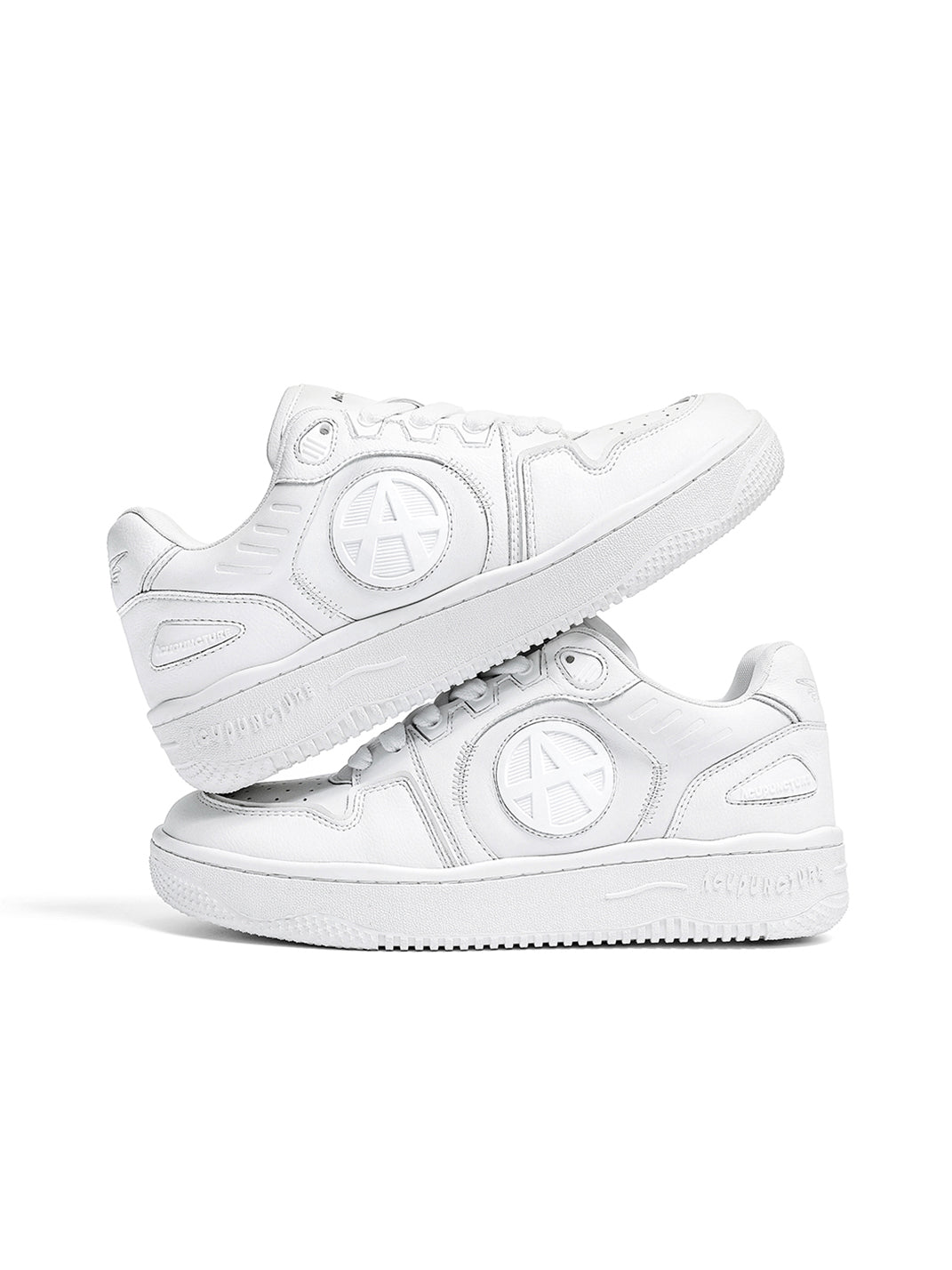 Circle-Logo Colorblock Skate Sneakers - Skipkicks