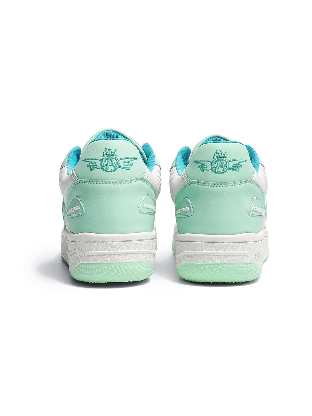 Circle-Logo Colorblock Skate Sneakers - Skipkicks