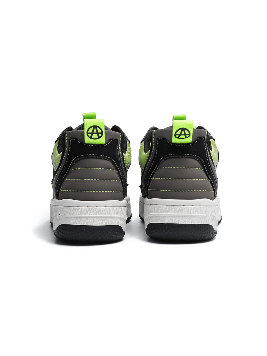 Colorblock Graphic Skate Sneakers - Skipkicks