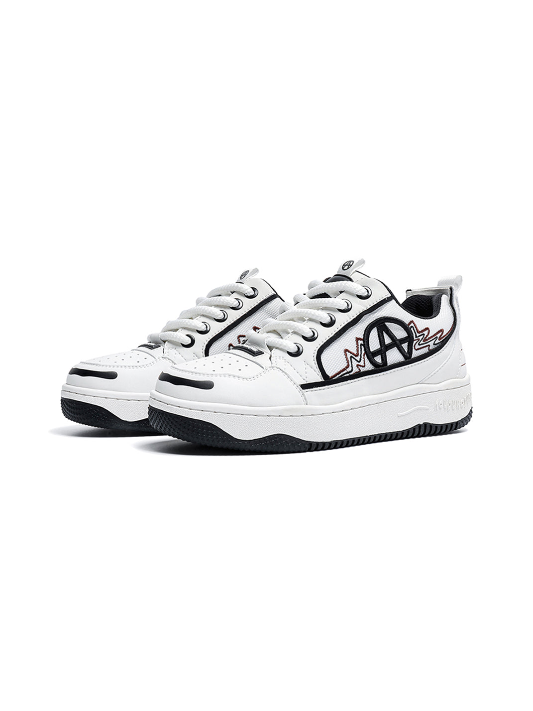 Colorblock Graphic Skate Sneakers - Skipkicks