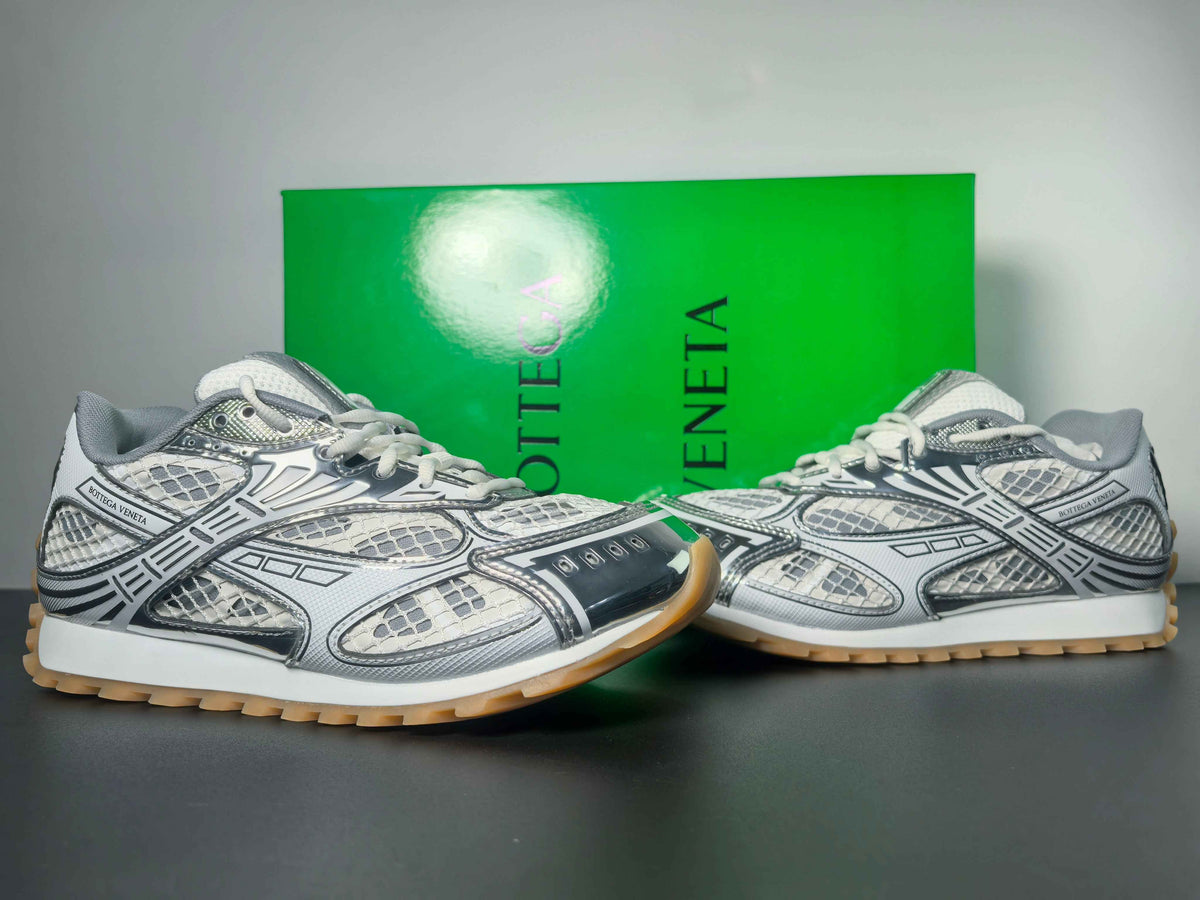 Venetian Orbit Lace-up Runner