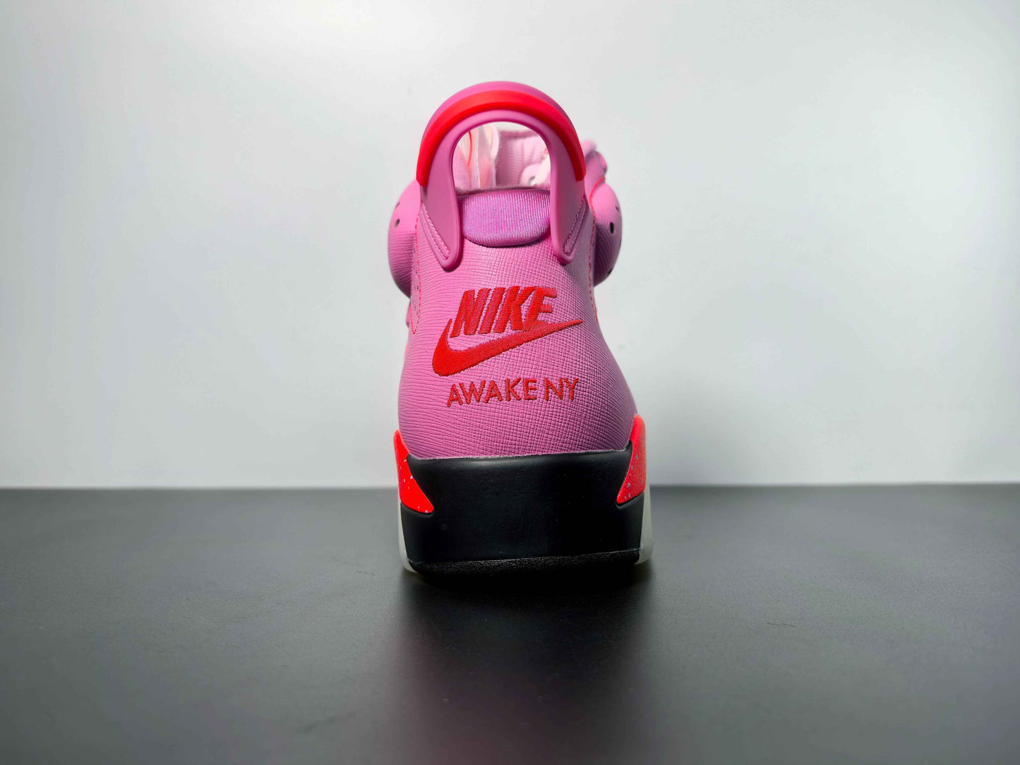 Air Jordan 6 Awake