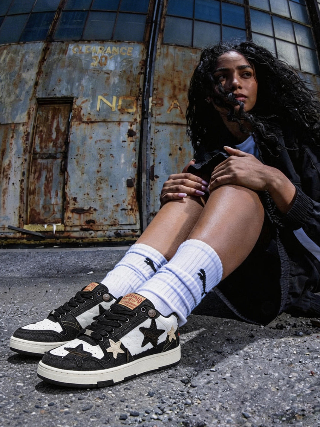 Distressed Denim Star Low-Top Sneakers - Skipkicks