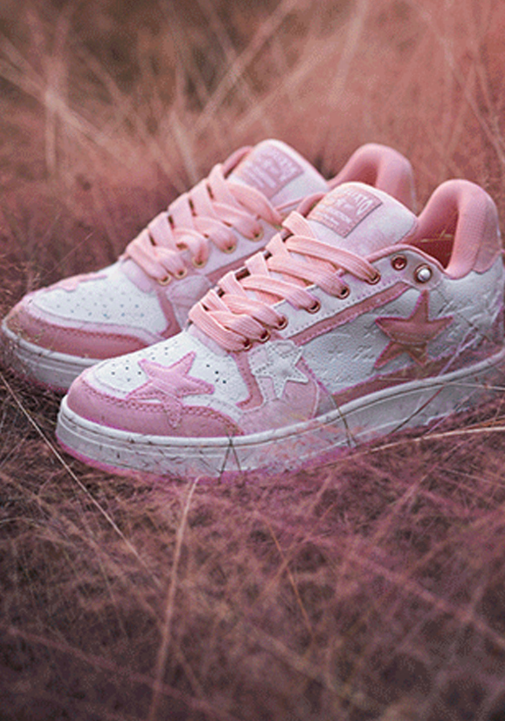 Distressed Denim Star Low-Top Sneakers - Skipkicks