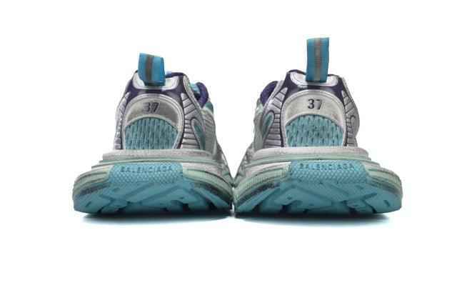 Custom BLCG Tiffany Blue Sneaker W3XL5 SneakerNational