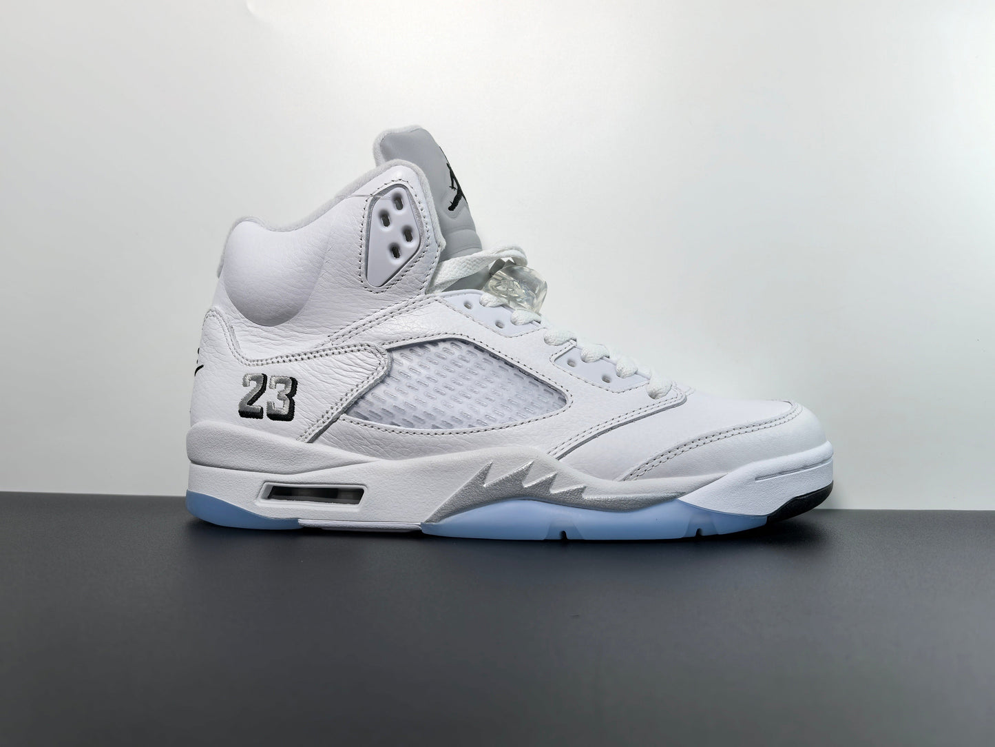 Air Jordan 5 OG White Metallic - Iconic Style Meets Comfort