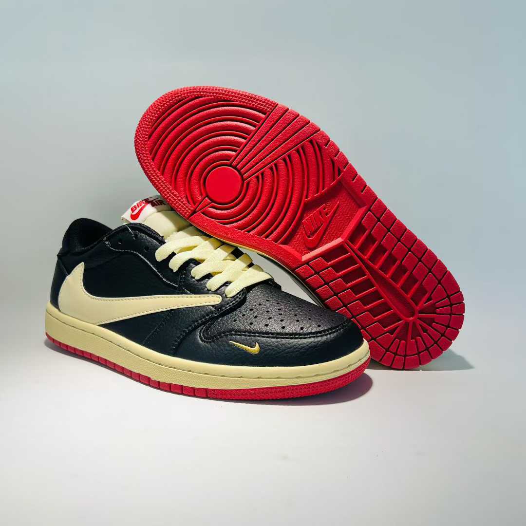 Travis Scott x Air Jordan 1 Low OG: A Sneaker Legend