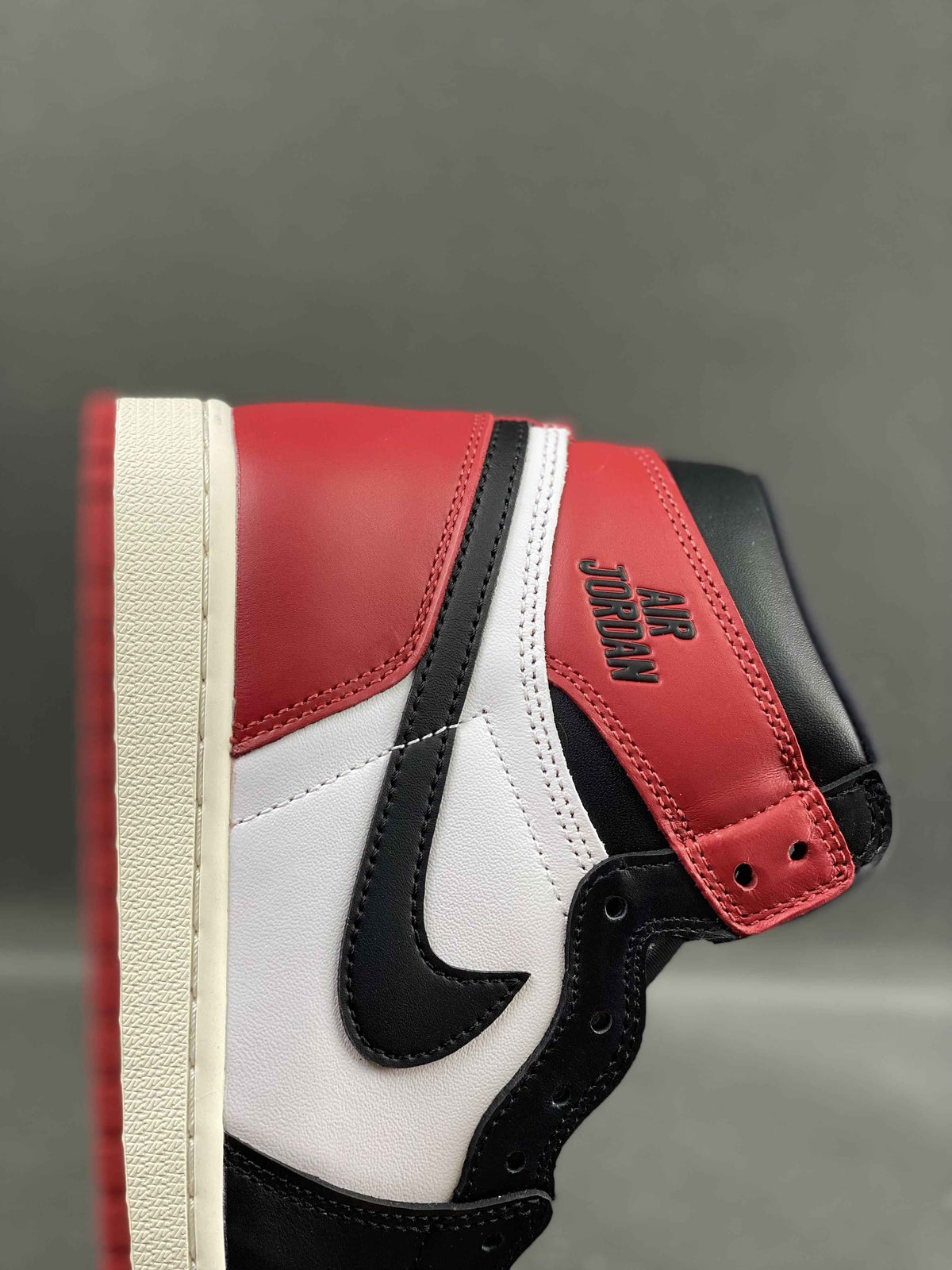 Custom Air Jordan 1 High OG“Black Toe Reimagined” SneakerNational
