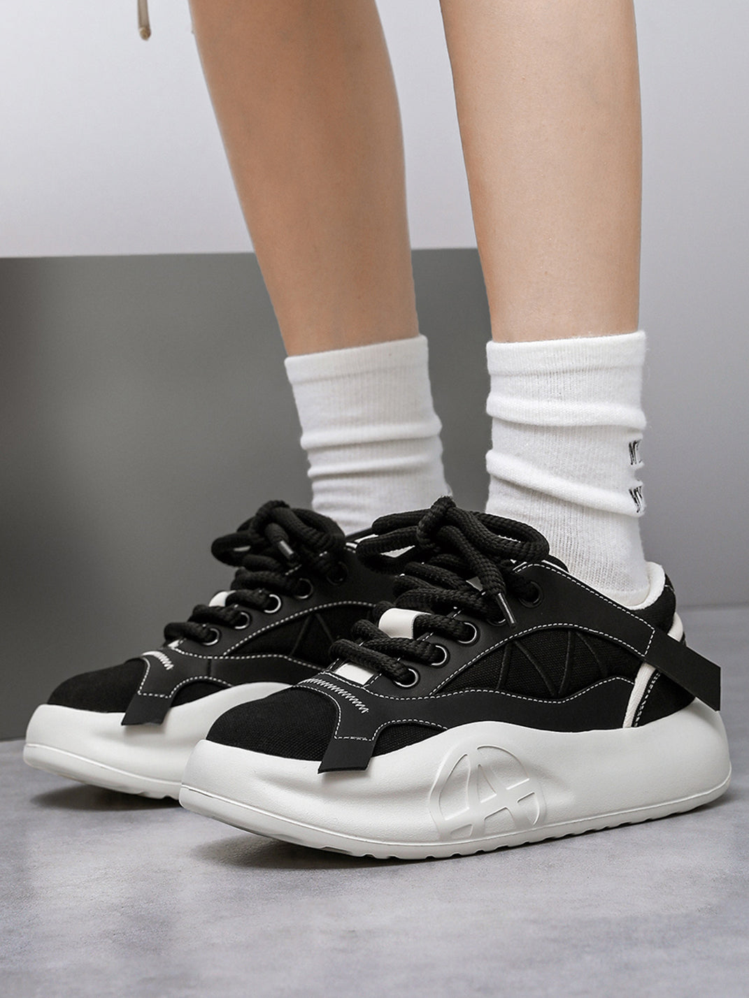Geometric Panel Platform Runner Sneakers - Skipkicks