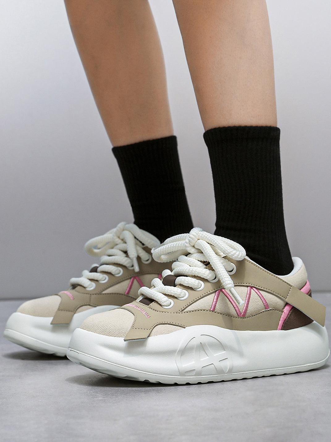 Geometric Panel Platform Runner Sneakers - Skipkicks