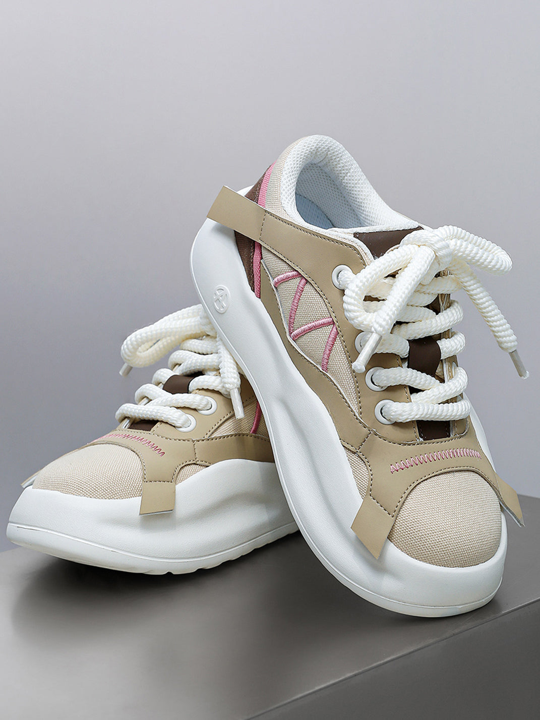 Geometric Panel Platform Runner Sneakers - Skipkicks