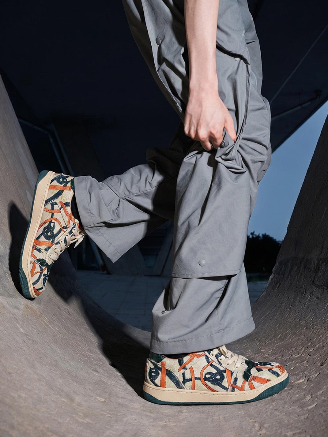 Green Graffiti Canvas Low-Top Sneakers - Skipkicks