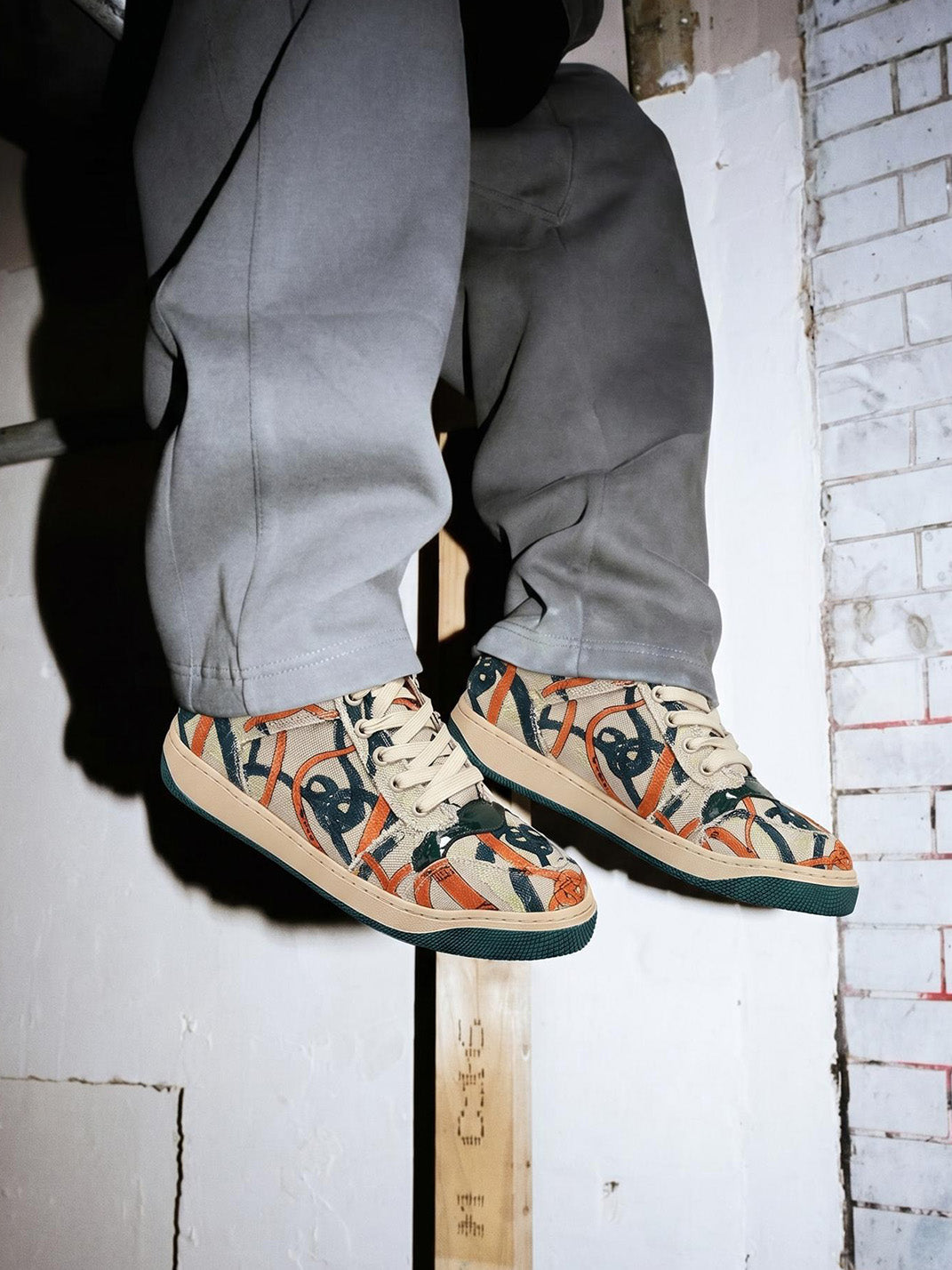 Green Graffiti Canvas Low-Top Sneakers - Skipkicks