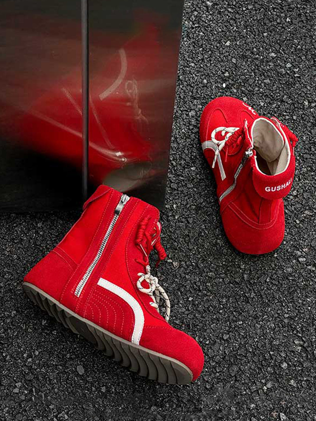 Double-Lace Suede Racing Training Boots - Skipkicks
