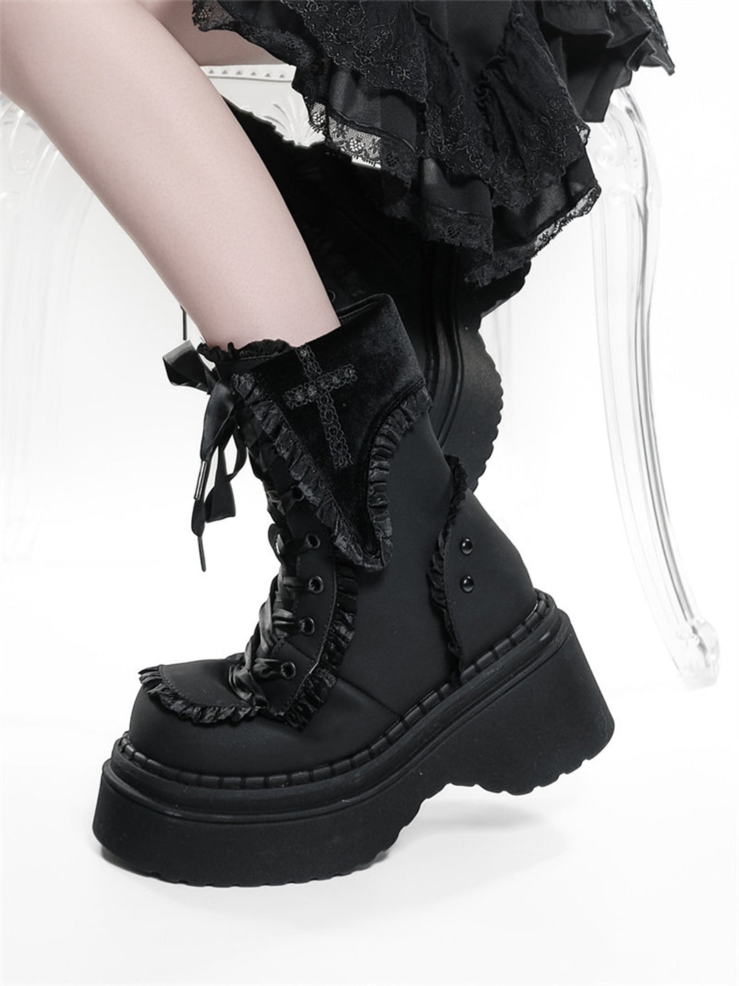 Cross-Applique Red-Lace Platform Combat Boots - Skipkicks
