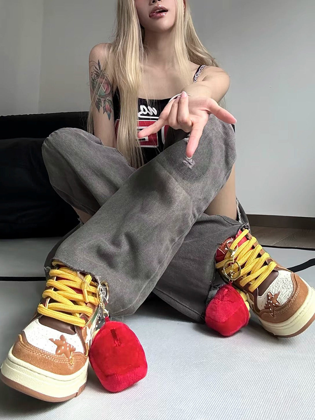 Hamburger Star High-Top Sneakers - Skipkicks