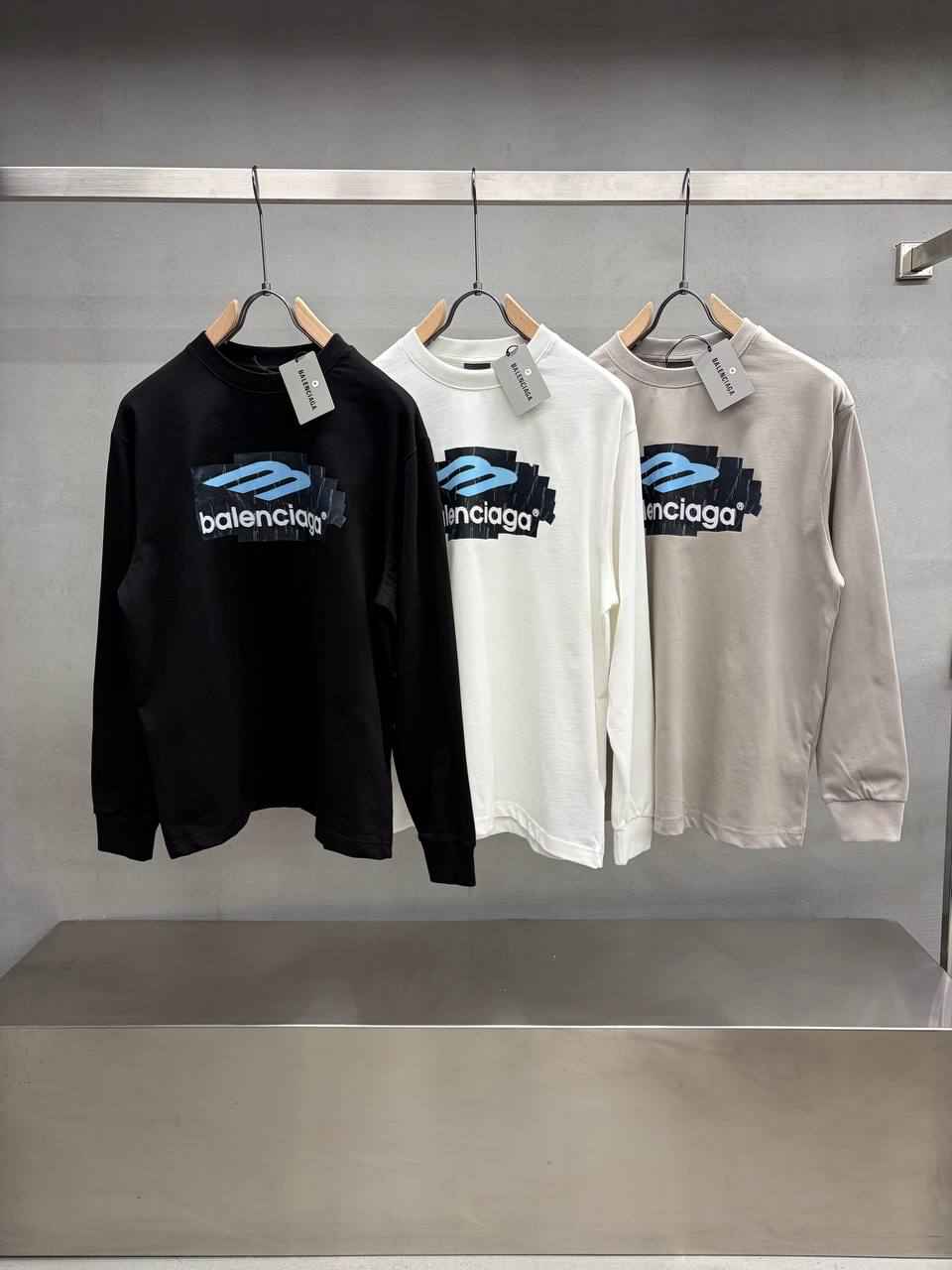 Balenciaga Sweatshirt 005