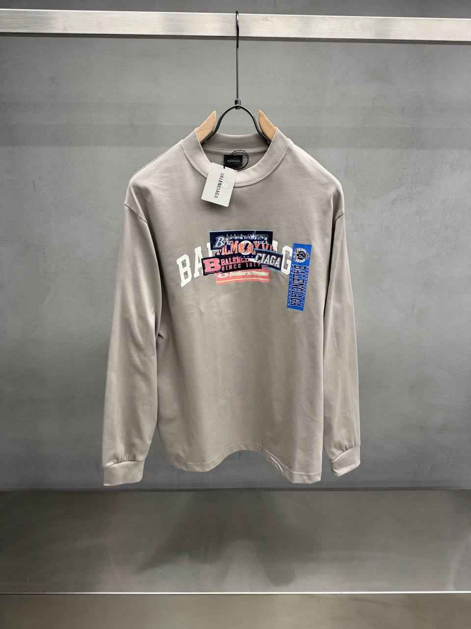 Balenciaga Sweatshirt 004