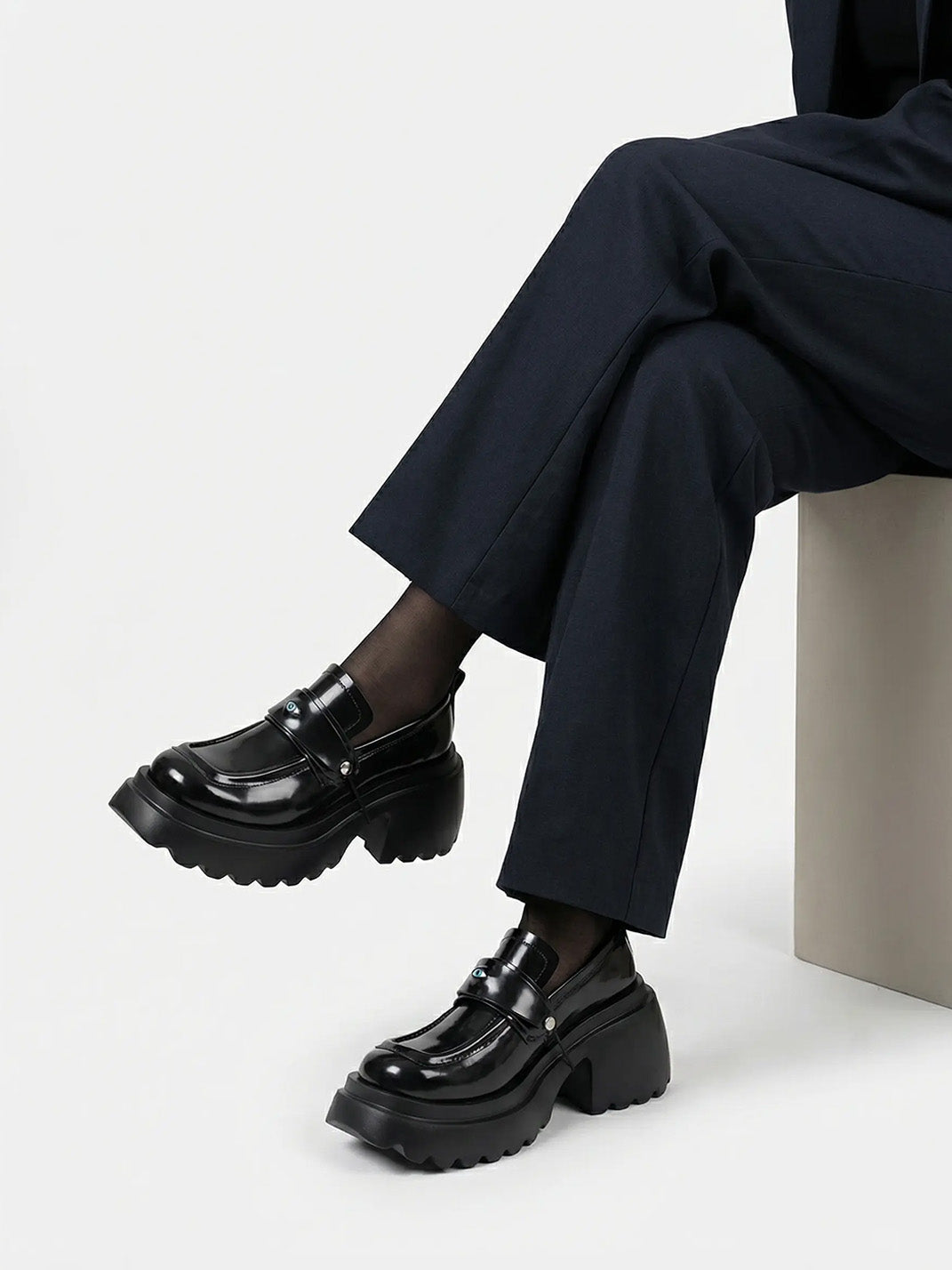 Black Ocular-Accent Lug-Sole Loafers - Skipkicks