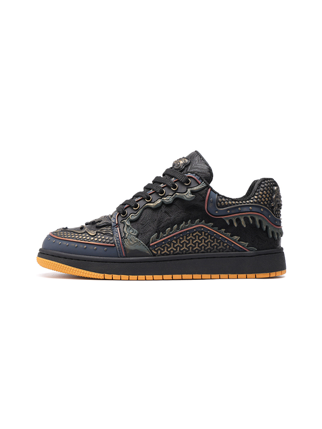 Black Dragon-Scale Gum-Sole Low-Top Sneakers - Skipkicks