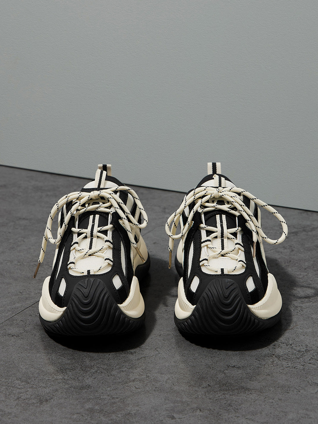 Star-Lace Wave-Sole Chunky Sneakers - Skipkicks