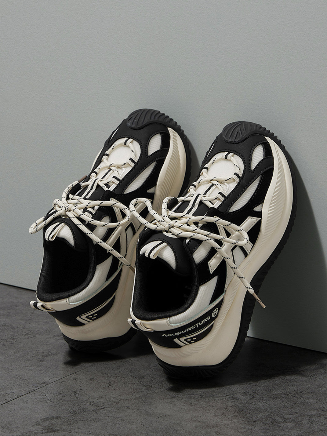 Star-Lace Wave-Sole Chunky Sneakers - Skipkicks