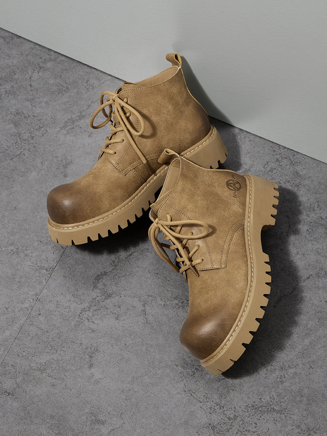 Tan Round-Toe Lug-Sole Work Boots - Skipkicks
