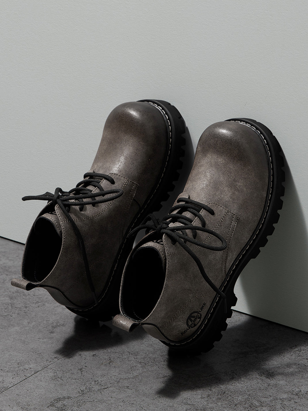 Tan Round-Toe Lug-Sole Work Boots - Skipkicks