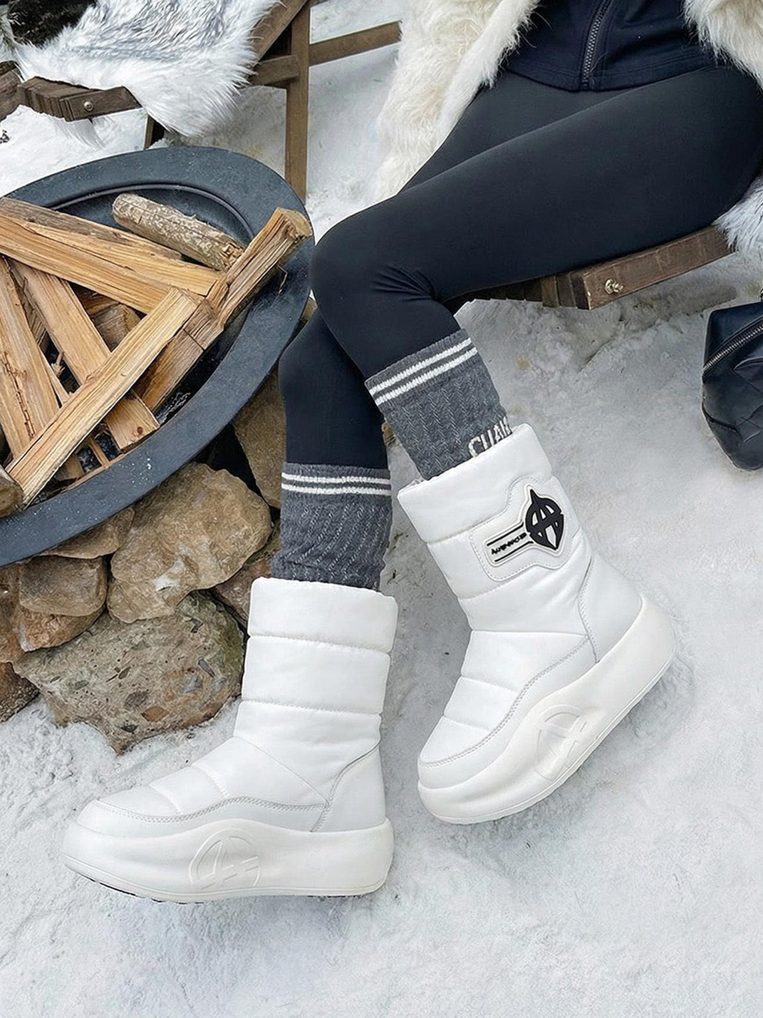 White Padded Mid-Calf Snow Boots - Skipkicks