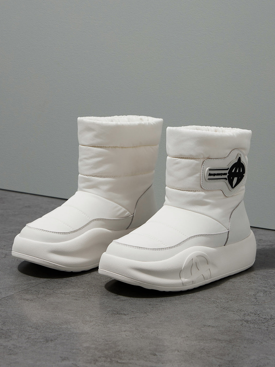 White Padded Mid-Calf Snow Boots - Skipkicks