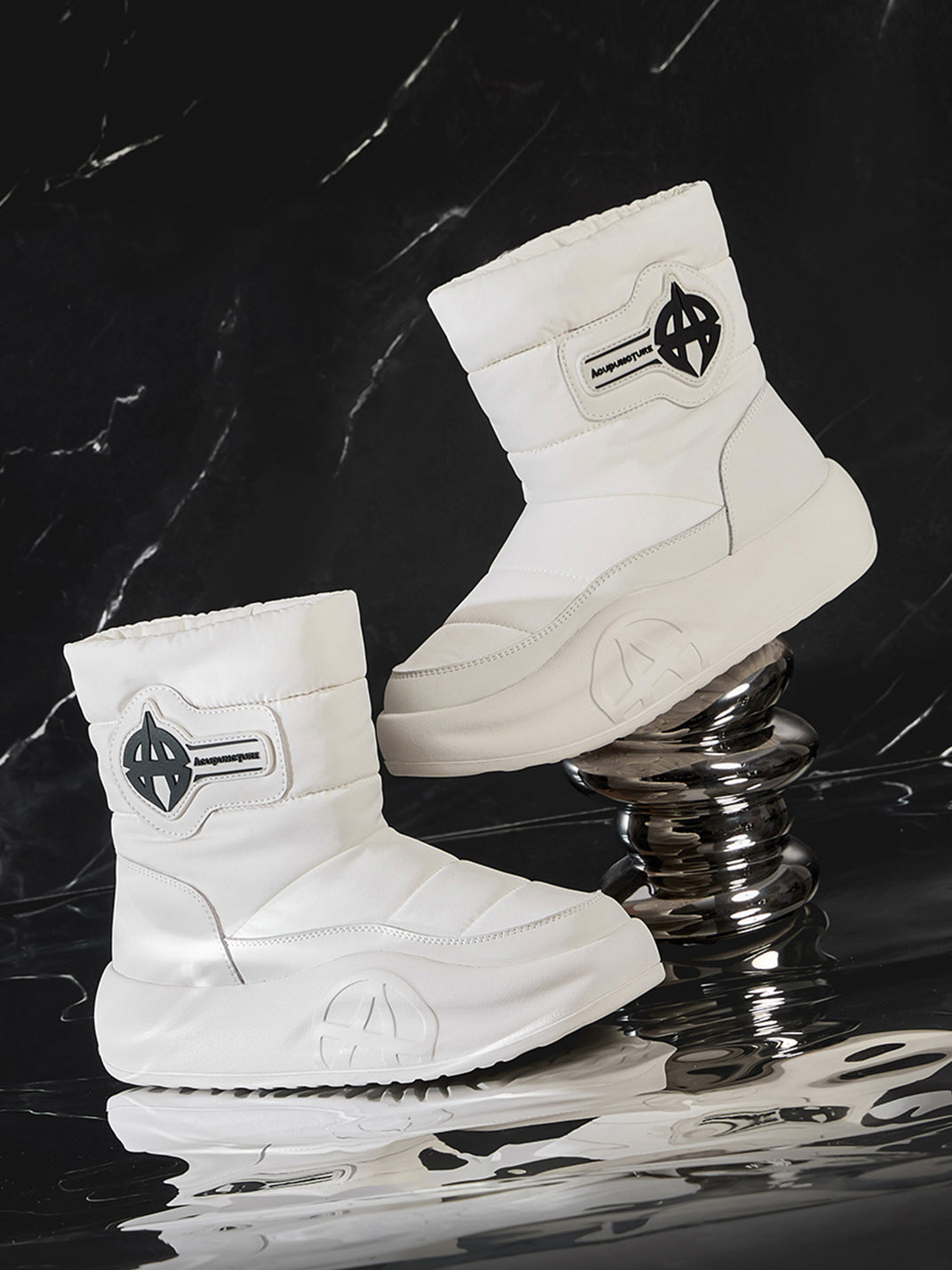 White Padded Mid-Calf Snow Boots - Skipkicks